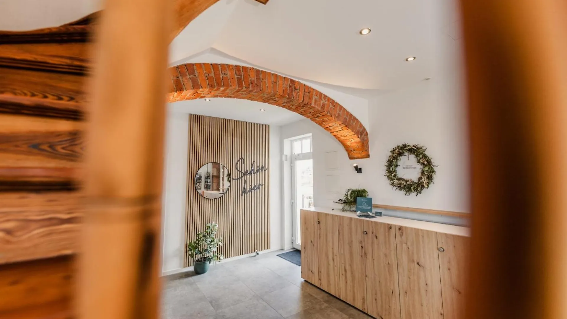 Mainterrasse Boardinghouse Am Fluss Klimatisierte Apartments Mit 80Qm Terrasse Miltenberg